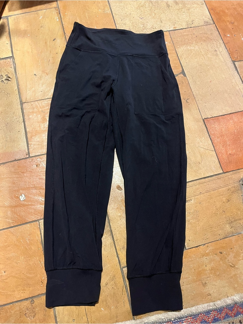 Lululemon Black High-Waist Cropped Sweatpants